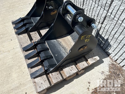 18 in Digging エクスカベーター用バケット - Fits Hyundai R35Z-9A (Unused)