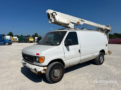 Altec AT200AV 31 ft on 2005 Ford E-350 4x2 Van Mounted Aerial Lift