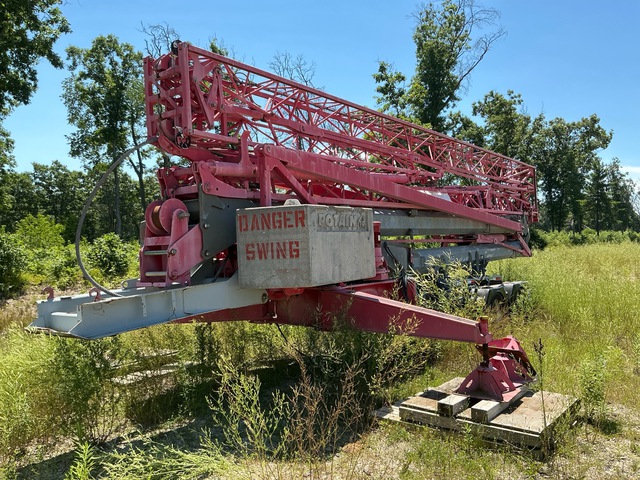 2007 Potain HD40A 8820 lb Self-Erecting Tower Crane