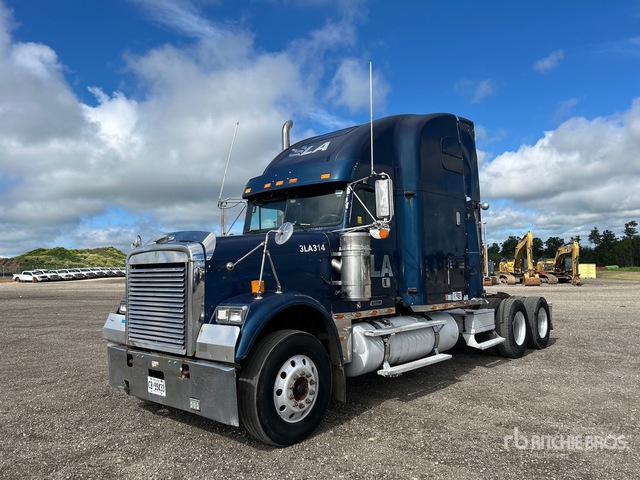 1FUJF6CKX6DW15751 Freightliner Classic 120 Photo 1