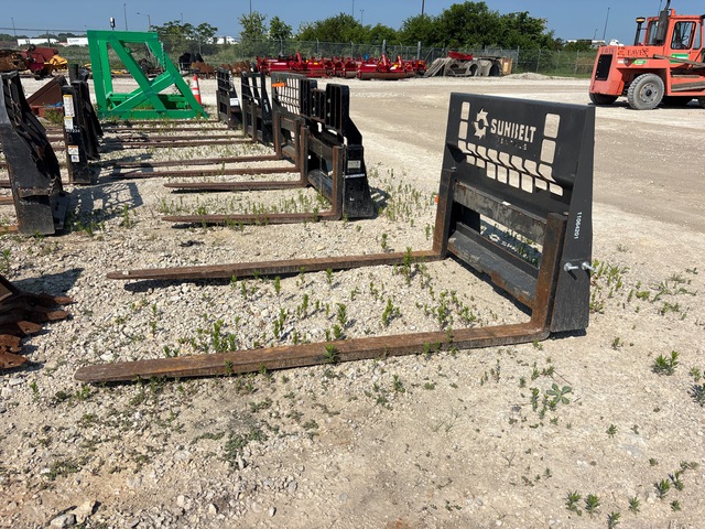 2025 Berlon BPFF 72 in Skid Steer Forks