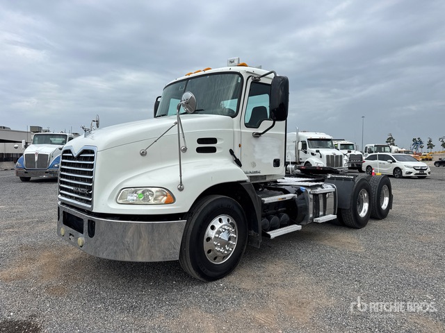 2011 Mack CXU613 6x4 T/A Day Cab Truck Tractor