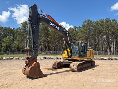 2022 John Deere 210G LC Kettenbagger