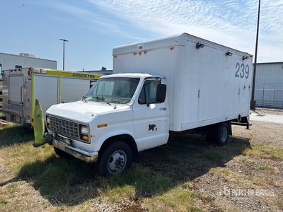 1989 Ford Econline 350 4x2 Service Truck