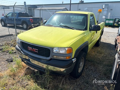 2001 GMC Sierra 2500 4x2 Pickup