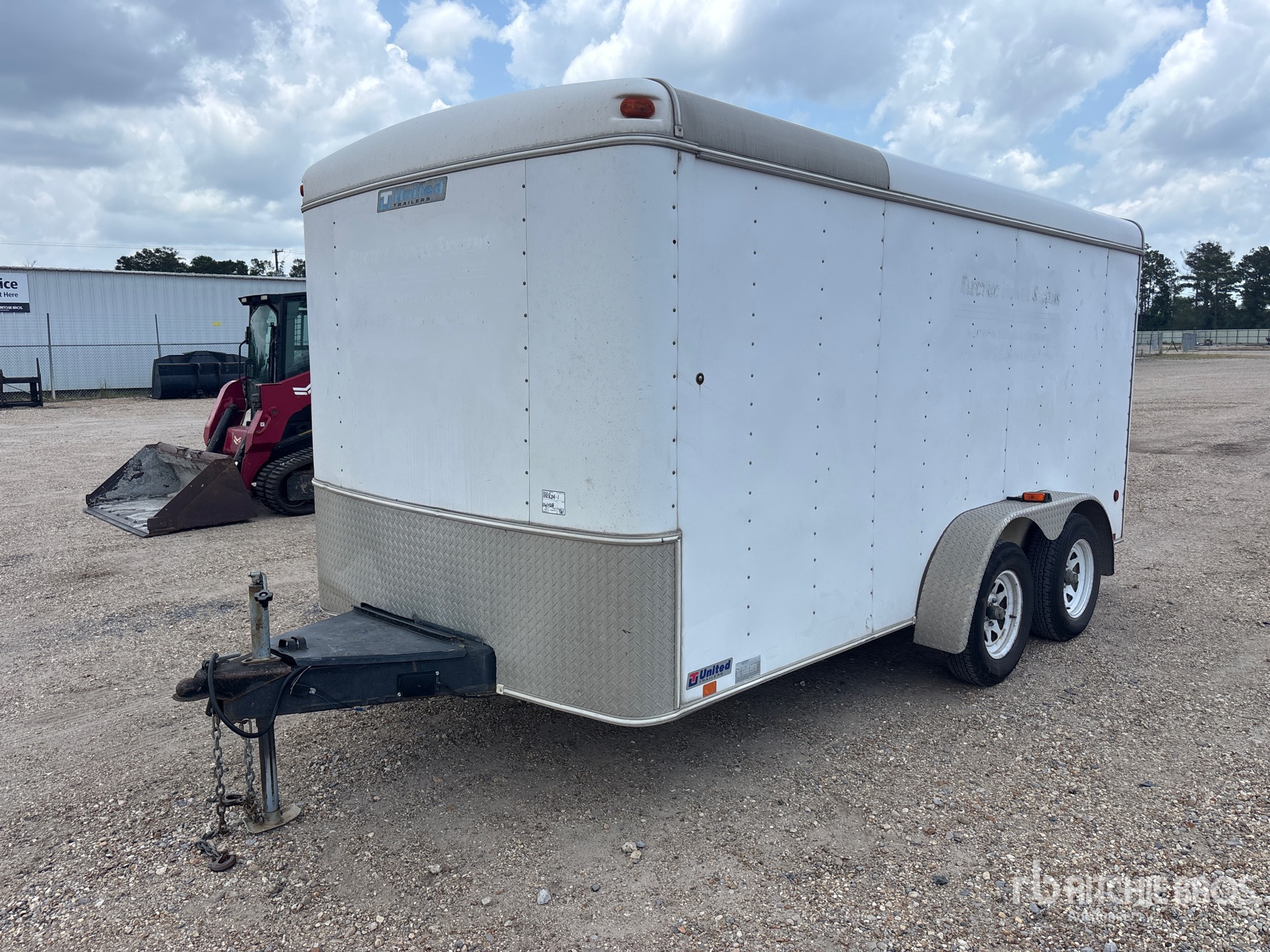 2003 United Expressline, Inc U714TA35 14 ft T/A Enclosed Trailer