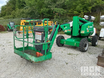 2016 JLG 340AJ 4WD Diesel Articulating Boom Lift