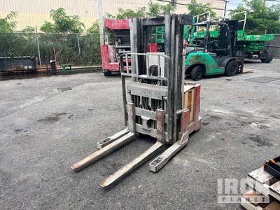 2017 Toyota 6BWR15 3000 lb شاحنة الوصول