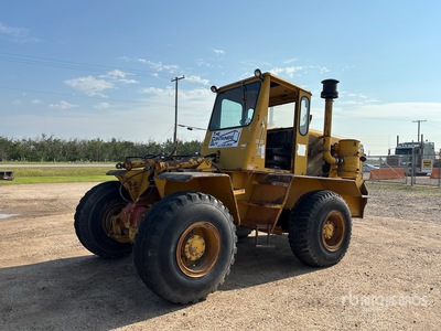Patrick AR10 20000 lb 4x4 を見 Rough Terrain Forklift (Inoperable)