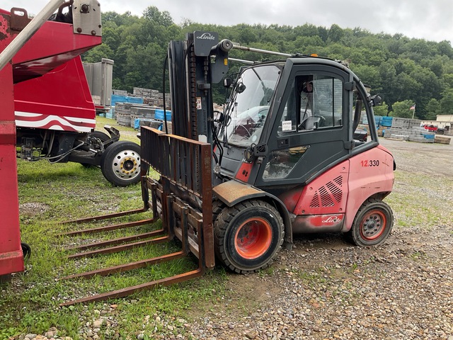 2010 Linde H50D 9000 lb Pneumatic Tire Forklift (Inoperable)