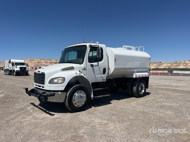 2010 Freightliner M2 106 2500 gal 4x2 Water Truck