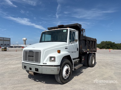 2002 Freightliner FL 70 4x2 S/A Dump Truck