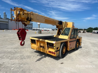 2009 Broderson IC-80-3H 9 ton 4x2x4 Carry Deck Crane