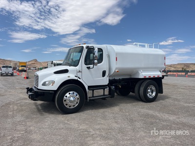 2014 Freightliner M2 106 2500 gal 4x2 Water Truck