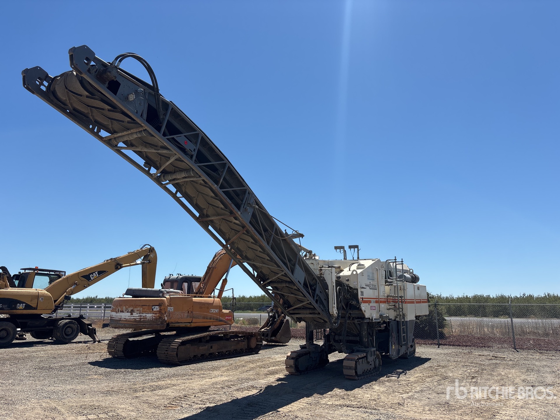 2007 Wirtgen W2000 Tracked Cold Planer