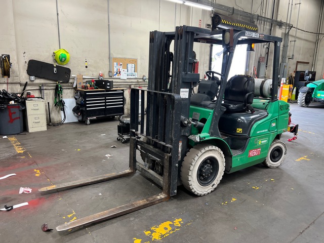 2016 Mitsubishi FG25N 4600 lb Pneumatic Tire Forklift