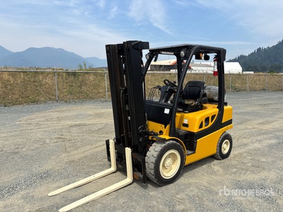 2018 Yale GLP050VXNKSE086 48000 lb Pneumatic Tire Forklift