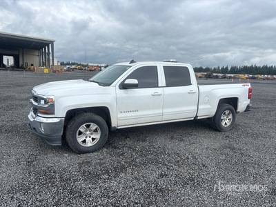 2018 Chevrolet Silverado 1500 4x4 Crew Cab Pickup