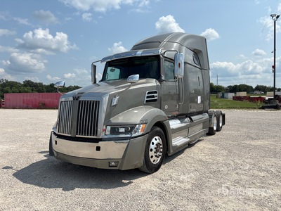 2020 Western Star 5700XE 6x4 T/A Sleeper Truck Tractor