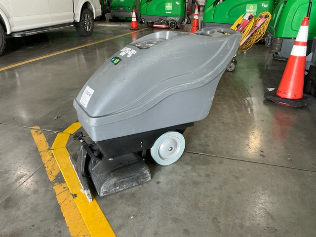 2019 Tennant EX-SC-1020 Walk-Behind Electric Carpet Extractor