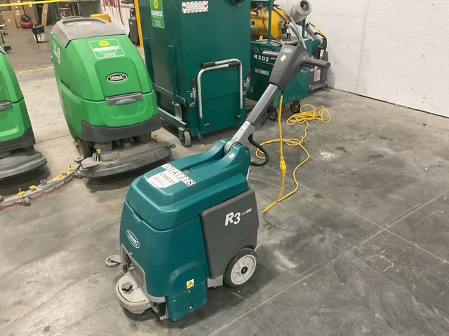 2019 Tennant R3 Walk-Behind Electric Carpet Extractor