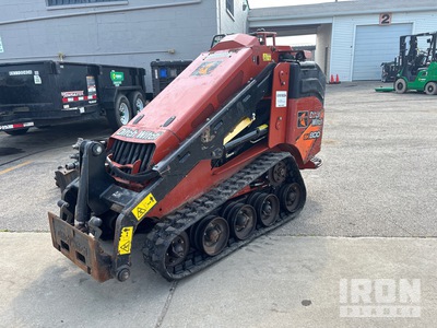 2019 Ditch Witch SK800 Mini Compact Track Loader