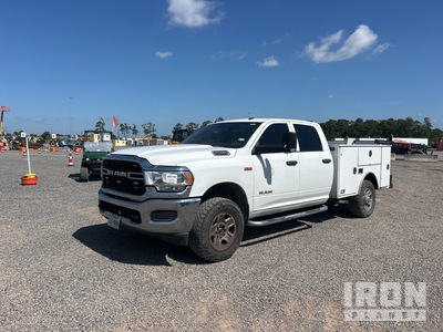2022 Ram 2500 4x4 Crew Cab Utility Truck
