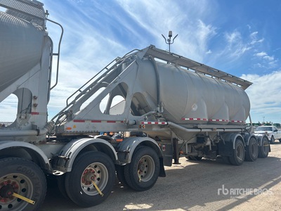 2011 Advance T/A Super B-Train Pup Pneumatic Bulk Trailer