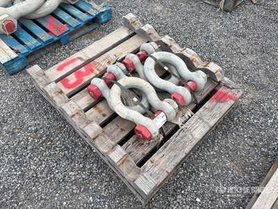 Quantity of (4) Crosby 2.5 in Shackle
