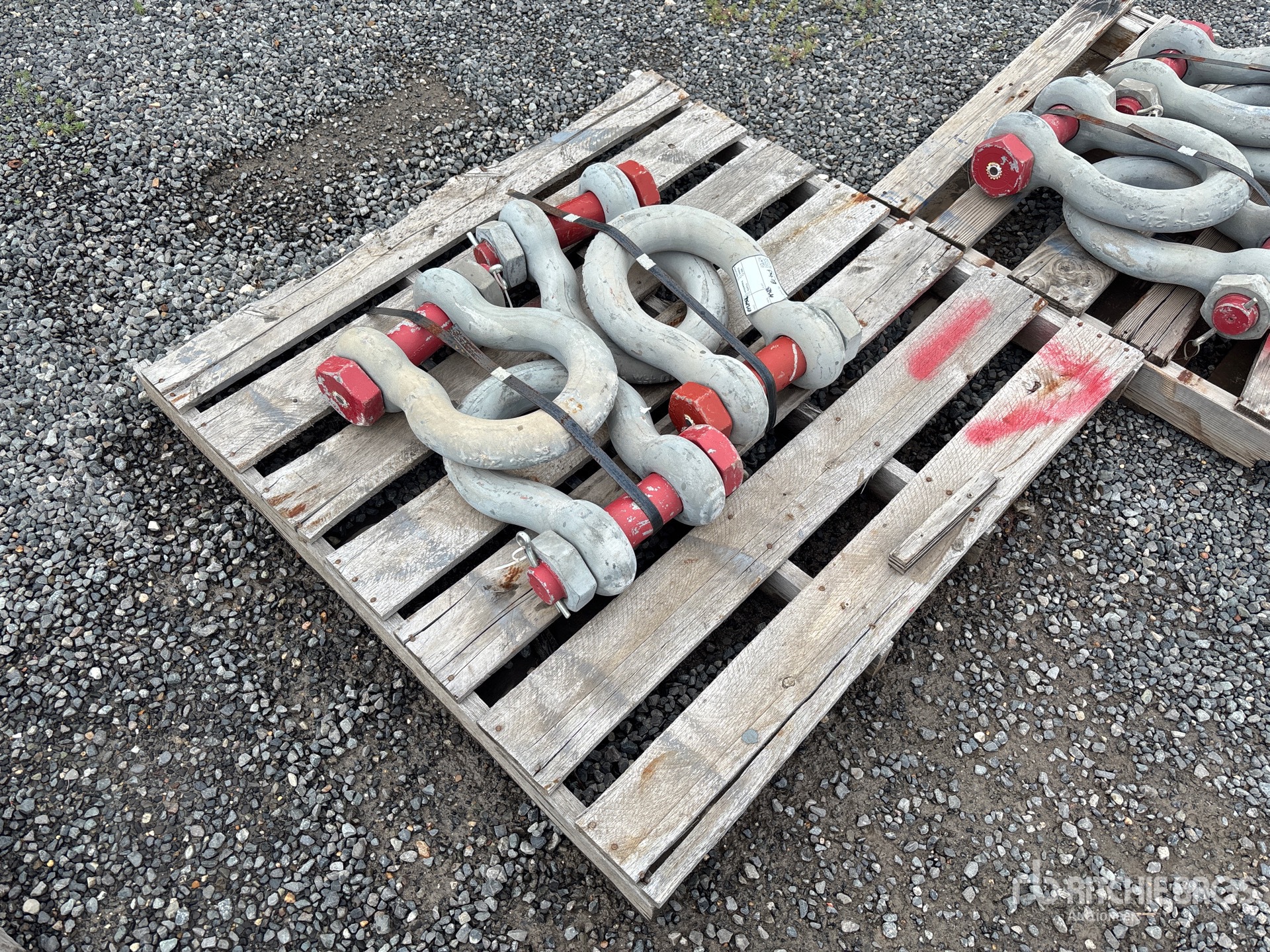 Quantity of (4) Crosby 55 Ton Shackle