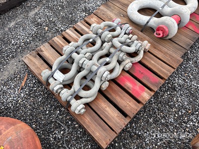 Quantity of (14) Crosby 1.75 in Shackle