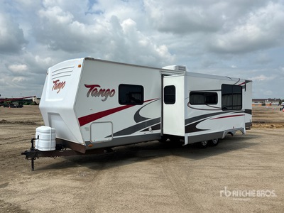 2009 Tango 311BHSS 32 ft T/A Remorque récréative