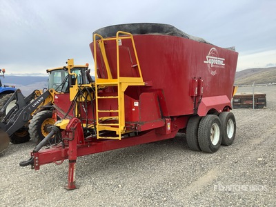 2021 Supreme Feed Wagon
