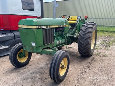 John Deere 2140 2WD Tractor