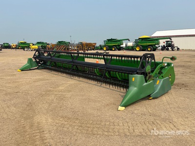 John Deere 925 25 ft Flex Combine Header