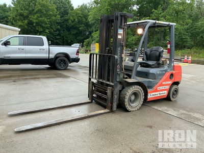 2018 Toyota 8FDU25 4500 lb Forklift