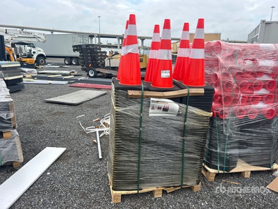 Quantity of (250) 2026 STARVOX TC-250P 28 in PVC Safety Traffic Cones (Unused)