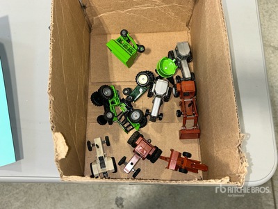 Assortment Of Tractor & Implement Giocattoli