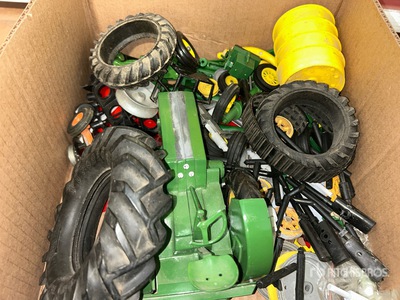Tractor Parts, Wheels, Tires, Mufflers, Three Points & Weights Giocattoli