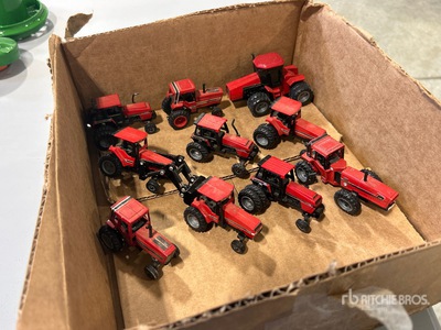 (10) Case IH Tractors Giocattoli