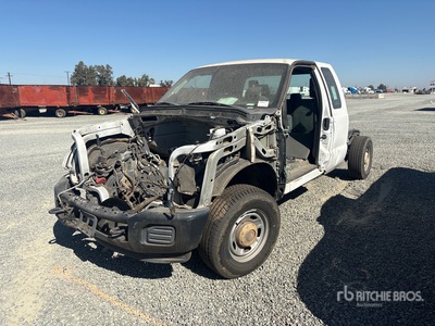 2015 Ford F-250 Extended Cab Cabine et châssis
