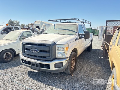 2013 Ford F-250 4x2 Extended Cab Pickup