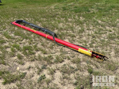 Farm King 5 in X 16 ft Hydraulic Drill Fill
