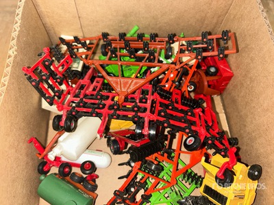 Quantity of 1/64 Implements Giocattoli
