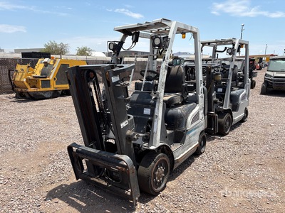 2016 UniCarrier MCP1F2A20LV 3255 lb Pneumatic Tire Chariot Élévateur