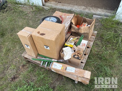 Quantity of Assorted Parts Pièces divers
