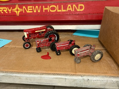 (3) Farm all 450 International Cast Tractors Giocattoli
