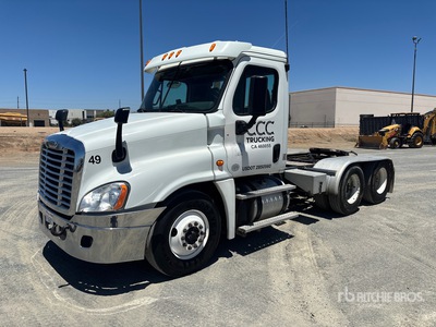 2015 Freightliner Cascadia 125 6x4 T/A Day Cab Truck Tractor