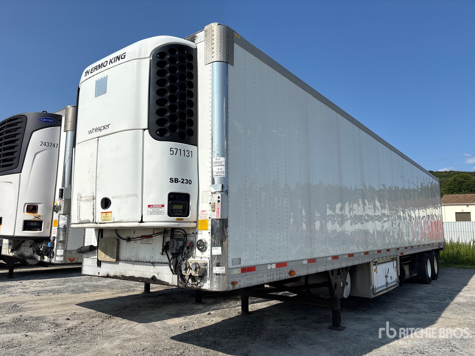 2015 Utility VS2RA 48 ft x 102 in T/A Refrigerated Trailer