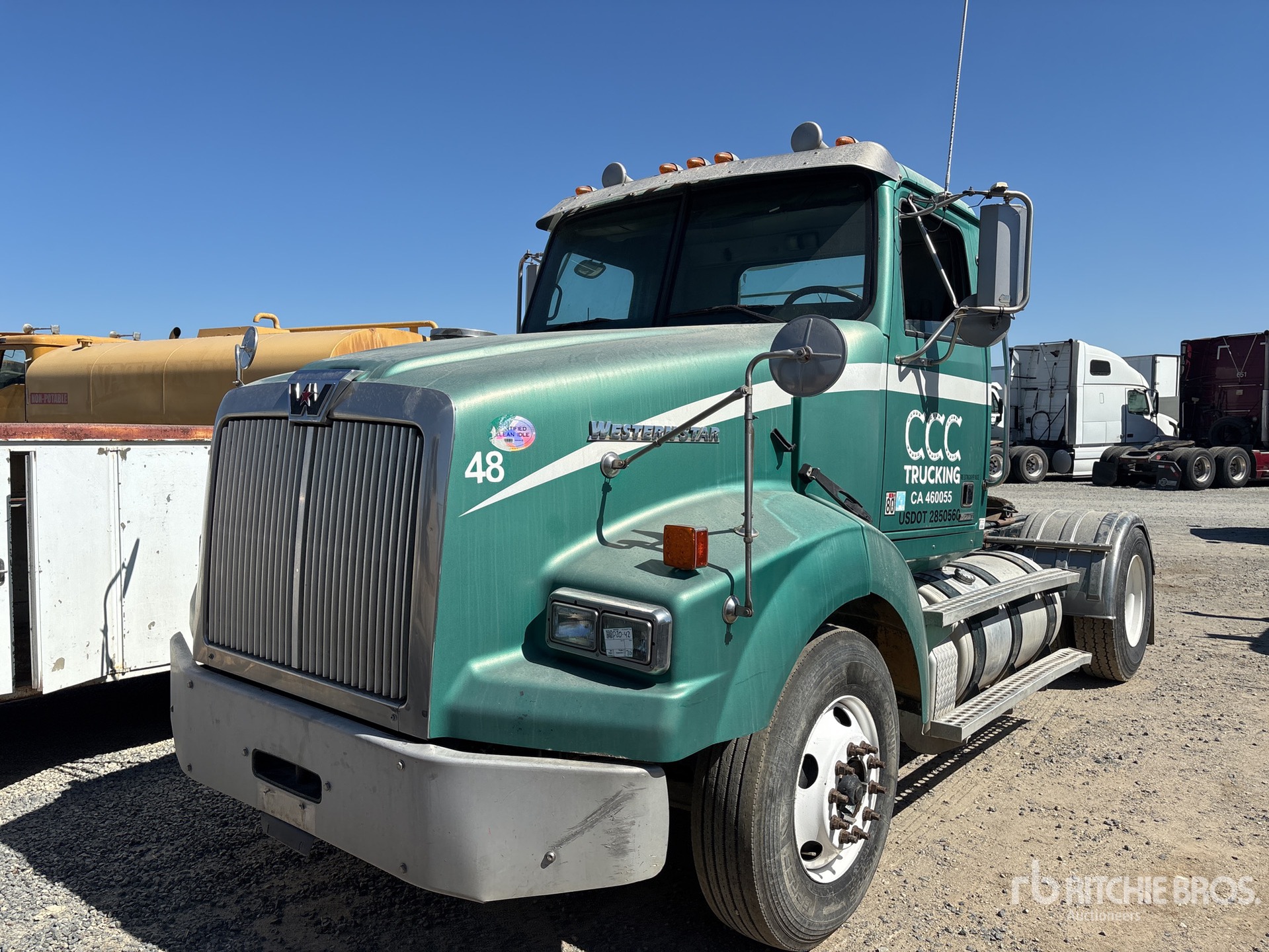 2013 Western Star 4900 4x2 S/A Day Cab Truck Tractor
